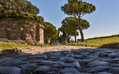 Via Appia. Primo posto tra i migliori al mondo per National Geographic Traveller e storia di copertina
