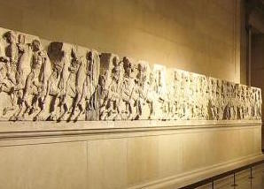 I Musei Vaticani restituiscono alla Grecia tre frammenti del Partenone