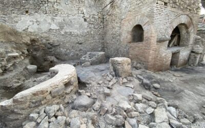 Pompei: nella Regio IX emerge un panificio-prigione