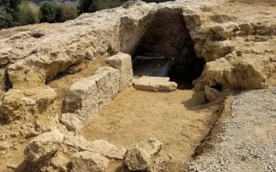 Tarquinia, rinvenuta tomba a camera etrusca rimasta intatta